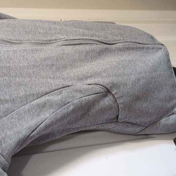 Gymshark gray Zip-Up Hoodie Size Medium - Picture 4 of 14